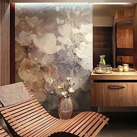 Boutique Saxonia Hotel 4*